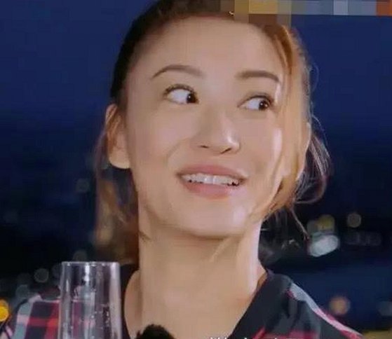 明星黑料吃瓜背后：娱乐圈的秘密与反转